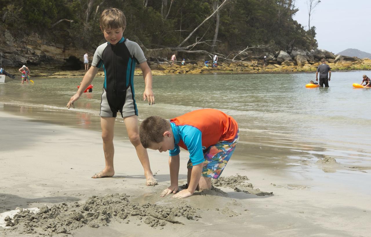 Adventure Bay Retreat Bruny Island Villa Buitenkant foto