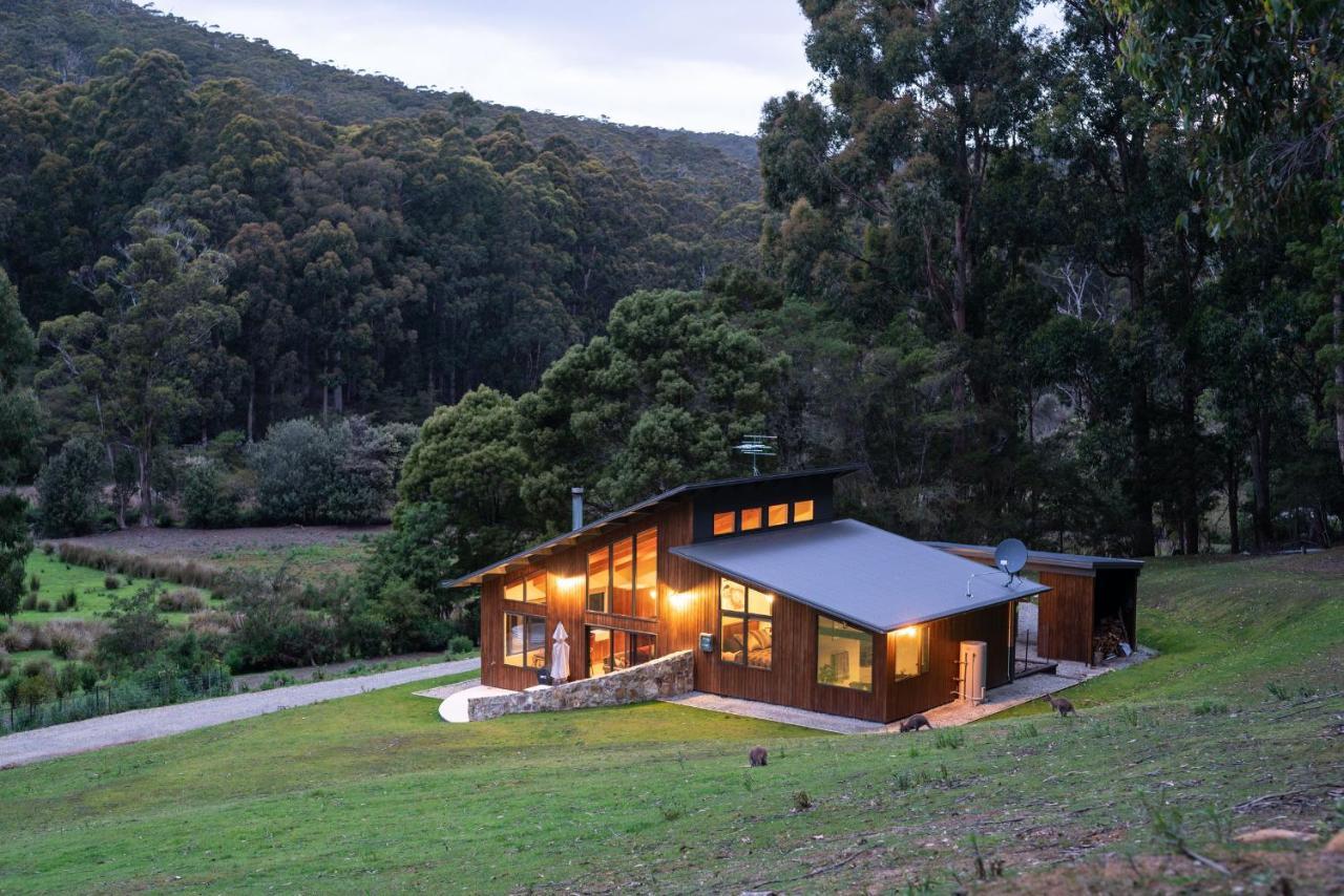 Adventure Bay Retreat Bruny Island Villa Buitenkant foto